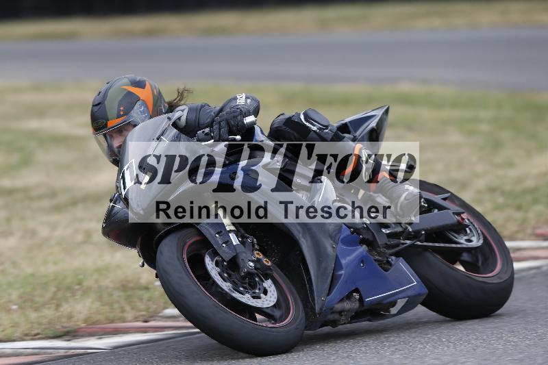 Archiv-2025/32 07.07.2025 Plüss Moto Sport ADR/Freies Fahren/11